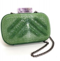 Wanda Clutch in stingray leather with amethyst clasp sapin green @a-cuckoo-moment