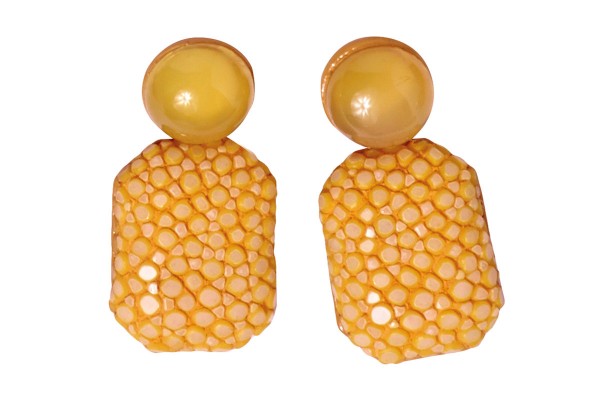 Gracy earrings with yellow agate and stingray leather sun