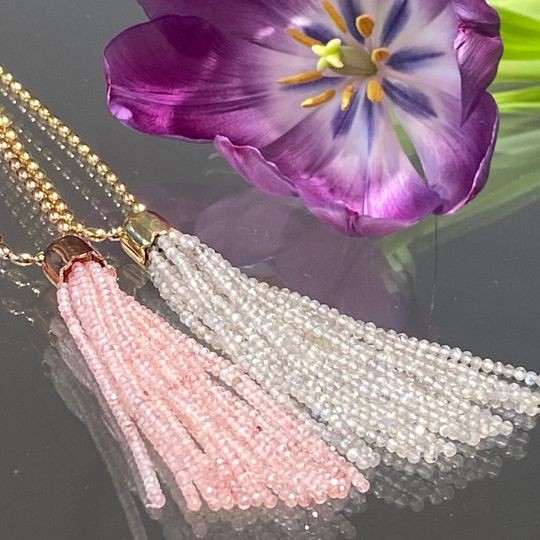 Gemstone tassel necklace rose quartz and labradorite yellow or rose gold-plated necklace @a-cuckoo-moment