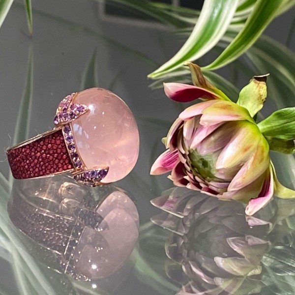 Cocktail ring with large rose quartz , amethysts and stingray leather bordeaux MANHATTAN @a-cuckoo-moment