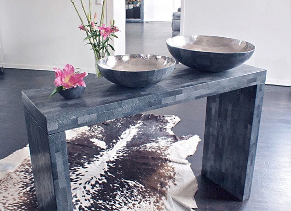 Console made of wood covered with stingray leather. Colour black @a-cuckoo-moment.de
