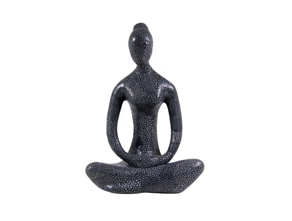 Meditation sculpture covered with stingray leather anthracite @a-cuckoo-moment